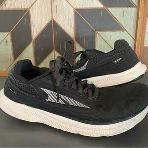 Altra Escalante Running Shoes Black White Knit Womens 9.5